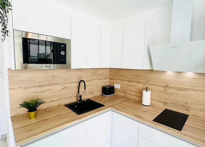 Coral Plaza Apartment