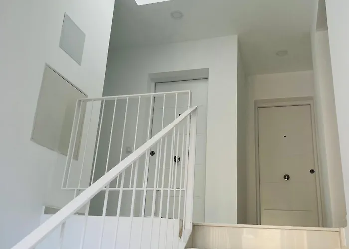 Coral Plaza Apartment *